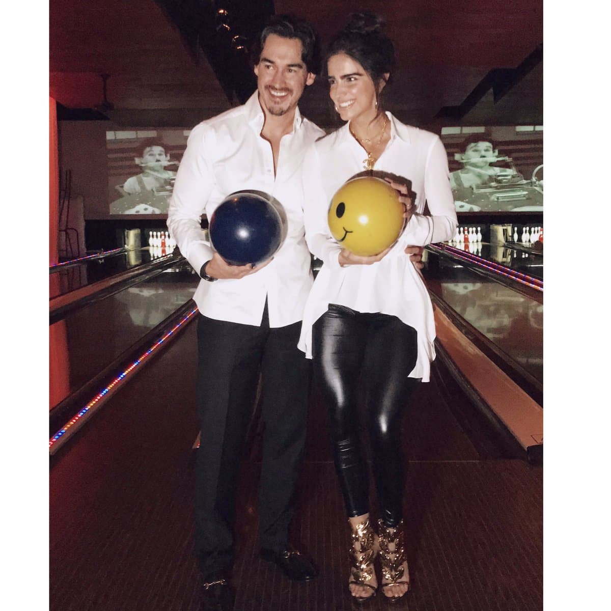 A 
<b>Fernando</b> se le relacionó sentimentalmente con la actriz
<b> <a href="http://www.univision.com/temas/jacqueline-bracamontes">Jacqueline Bracamontes</a></b>, con la que vivió un fugaz romance, aunque todo indicaba que las cosas terminarían en boda.