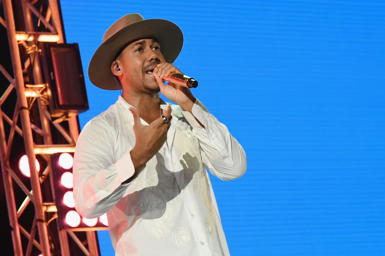 Y Romeo Santos logró entrar a este listado colocándose en el lugar 30.