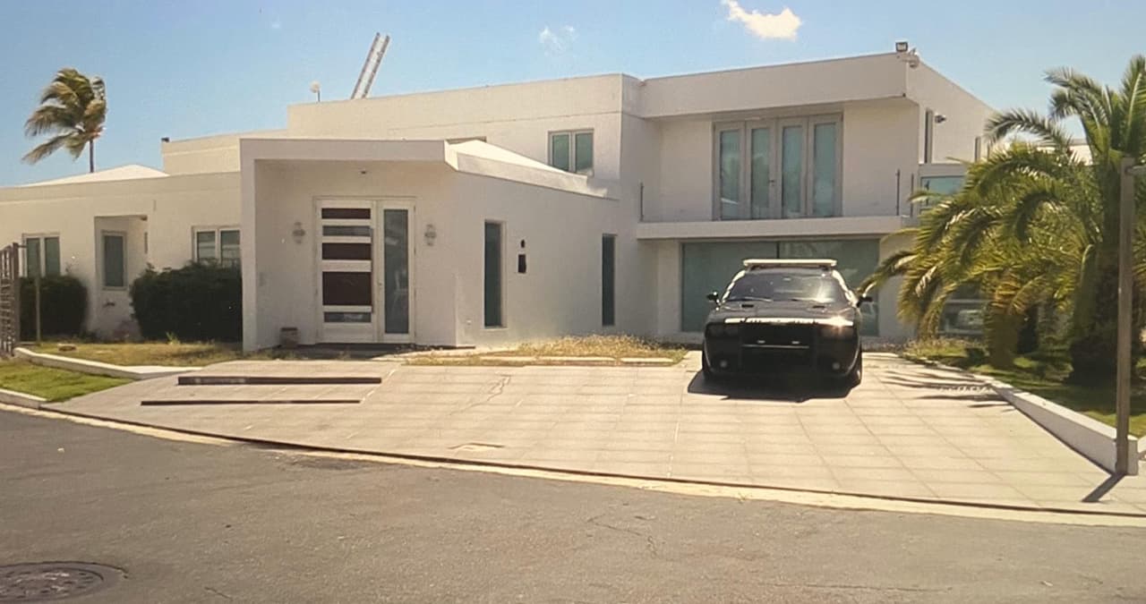 El portavoz de ICE indicó que al momento se encuentran recopilando información y evidencia que pueda ayudar con la investigación federal.
<br>