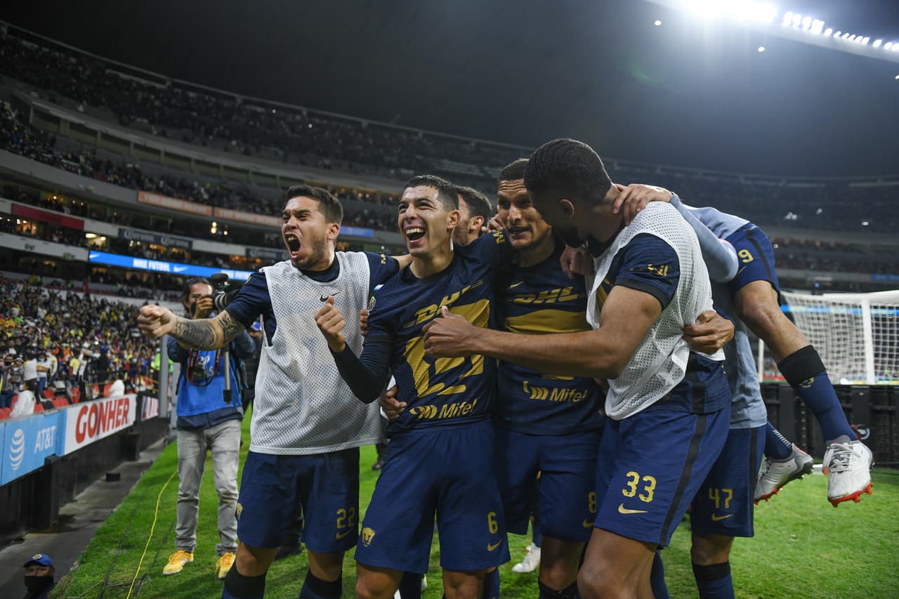 Con un auténtico juegazo de Alan Mozo, quien puso tres asistencias, además de los goles de Corozo y Meritao, Pumas fue mucho mejor que el América y lo eliminó en los Cuartos de Final del Grita México A21.