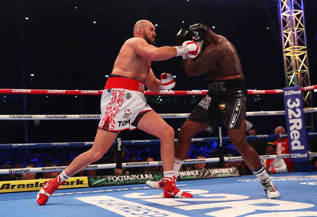 Tyson Fury noqueó de forma increíble a Dillian Whyte ante más de 94 mil fans en el Estadio de Wembley para retirarse invicto y dejar un legado inigualable en la división reina del boxeo.