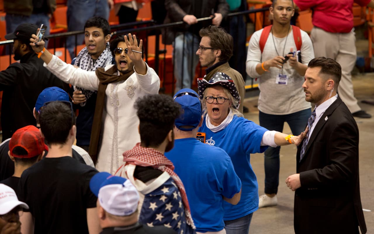 Los enfrentamientos ocurridos en Chicago, el 11 de marzo de 2016, llevaron a las suspensión de los actos de Donald Trump.