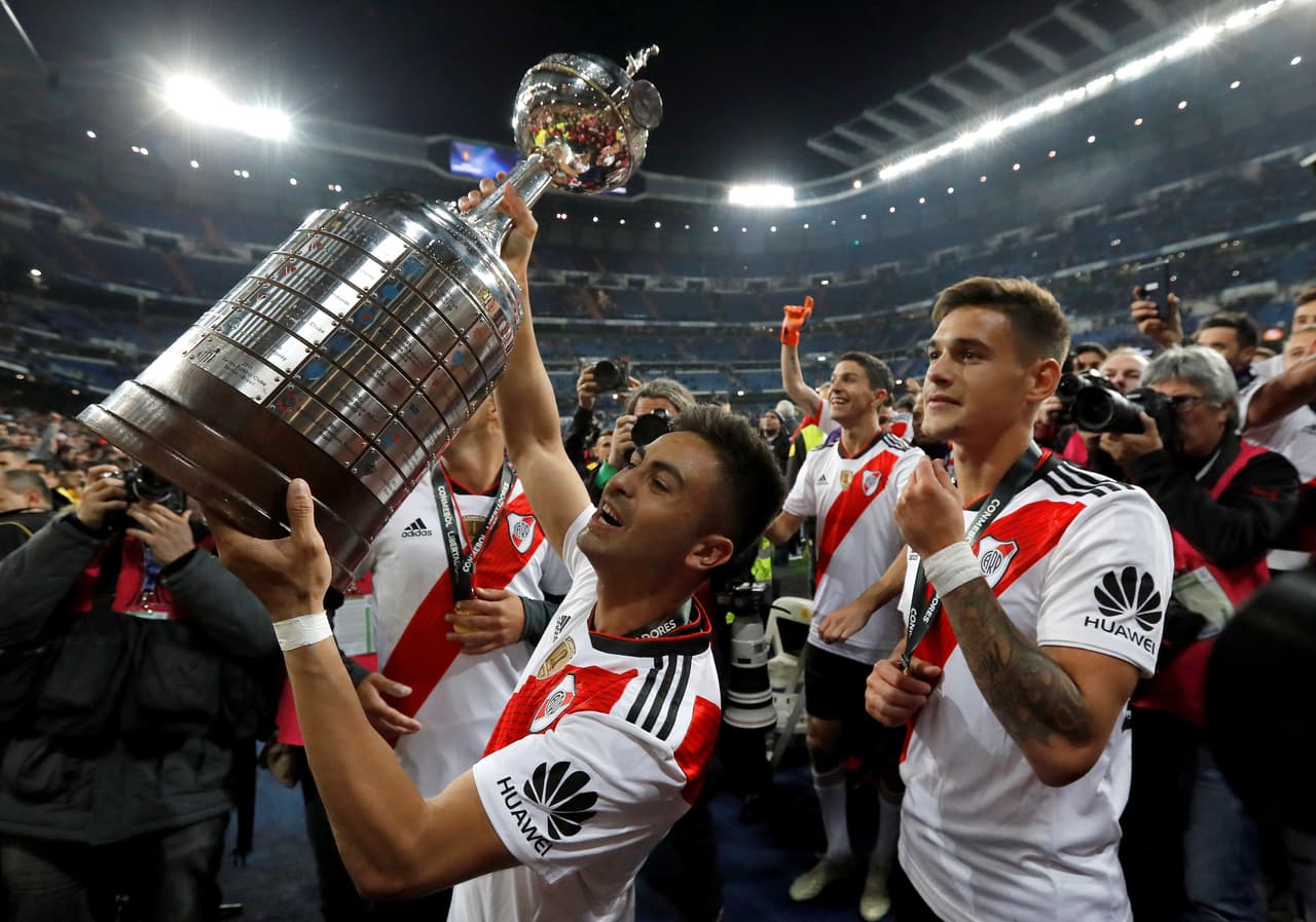 Los jugadores de River Plate celebran la conquista de la Copa Libertadores 2018 luego de ganar la Final disputada en el Estadio Santiago Bernabéu de Madrid.