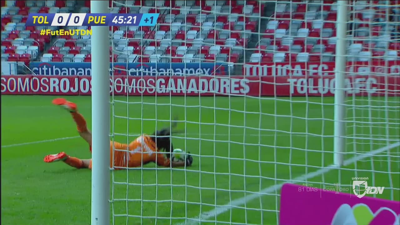 ¡Alondra Ubaldo con atajada que salva a su equipo!