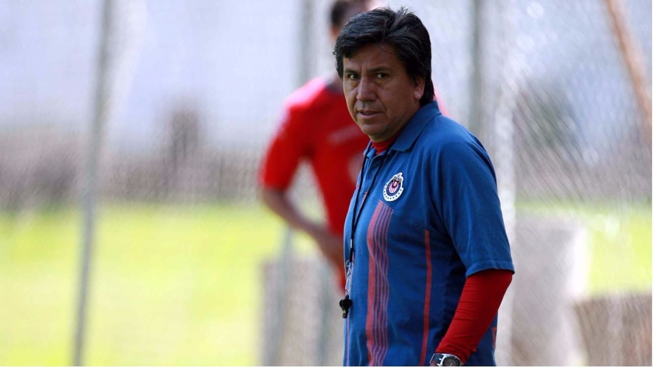 <b>Raúl Arias:</b> Sólo dirigió 7 partidos en el Apertura 2009, fue despedido luego de hilvanar 3 derrotas consecutivas, una de ellas en el Clásico contra América.