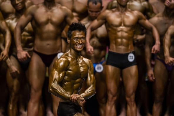 Esculpen sus cuerpos a base de ejercicio intenso y consumo de químicos. Su meta es lucir lo más marcado posible.