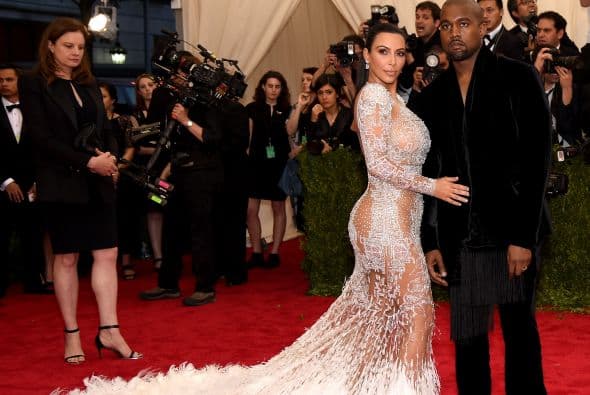 ¡Háganse a un lado!, llegó Kim con su Kardashian incluído.