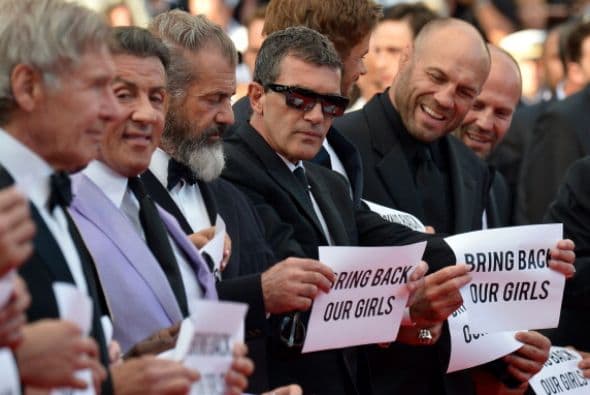 Harrison Ford, Sylvester Stallone, Arnold Schwarzenegger, Mel Gibson, Antonio Banderas, Jason Statham, Dolph Lundgren, Wesley Snipes o Kelsey Grammer.