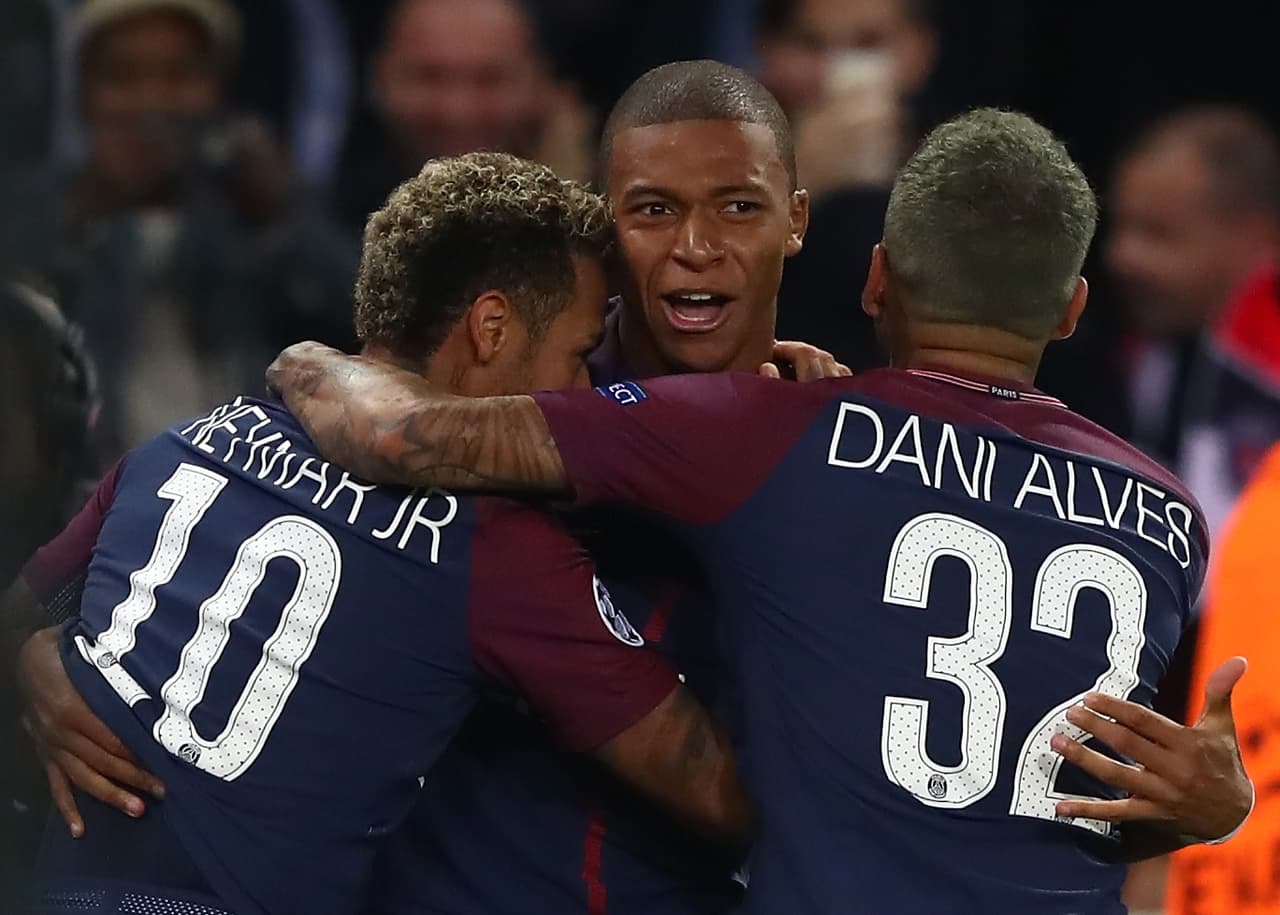 2: París Saint-Germain, 850 millones de euros. Los fichajes de Neymar y Mbappe sumaron a esa cuenta. Seis veces ganador de Liga en Francia y campeón de Recopa de Europa en 1996, sueña con Champions.