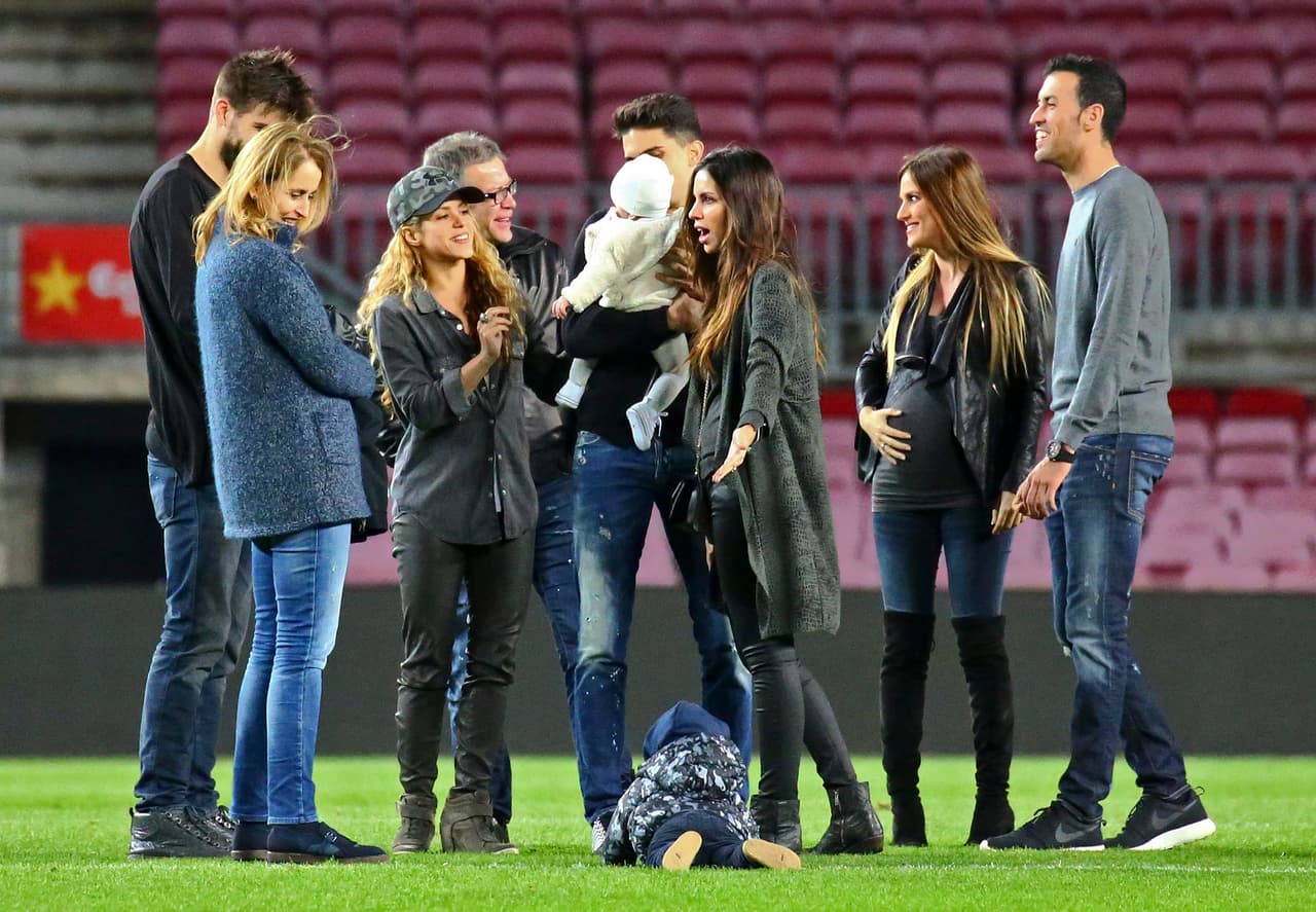 Unas pancartas un tanto groseras recordando a su ex, Antonio de la Rúa.