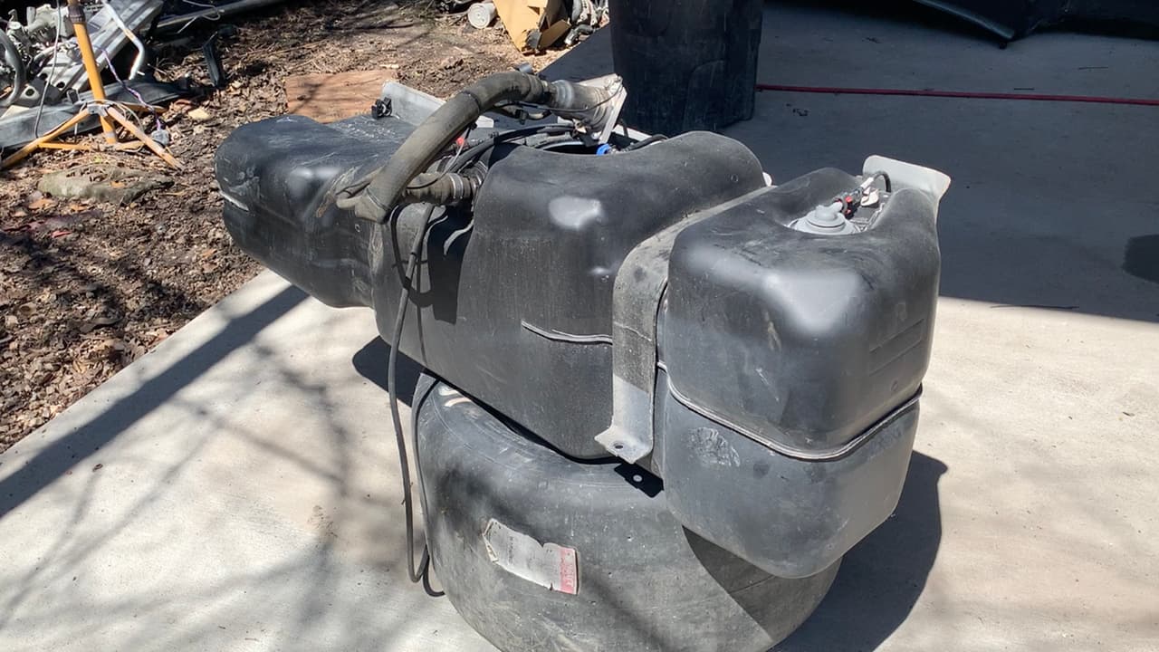 Los robos más comunes son de la gasolina diésel en las mismas estaciones de gas. Sin embargo, ya se han reportado casos de hurto de combustible a los mismo automóviles. Pero, ¿cuáles son los más propensos y cómo protegerlos? Te explicamos.