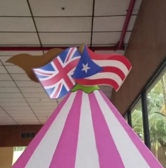 La hermosa Kamilia Thompson Colón nació el 27 de agosto de 2015 y su primer cumpleaños fue celebrado por todo lo alto. Su primer cumpleaños fue una fiesta por todo lo alto.