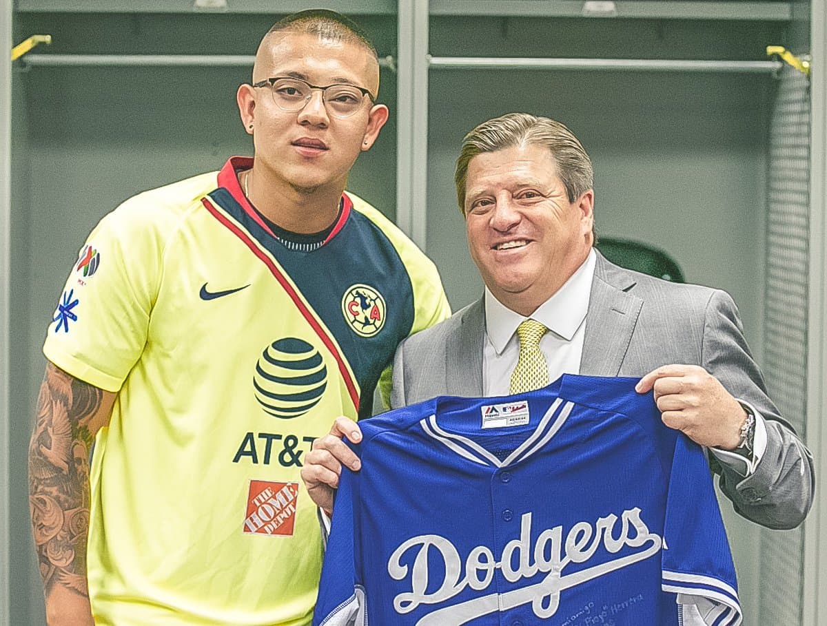 Julio Urías y Yasiel Puig visitaron al América tras amistoso en Phoenix