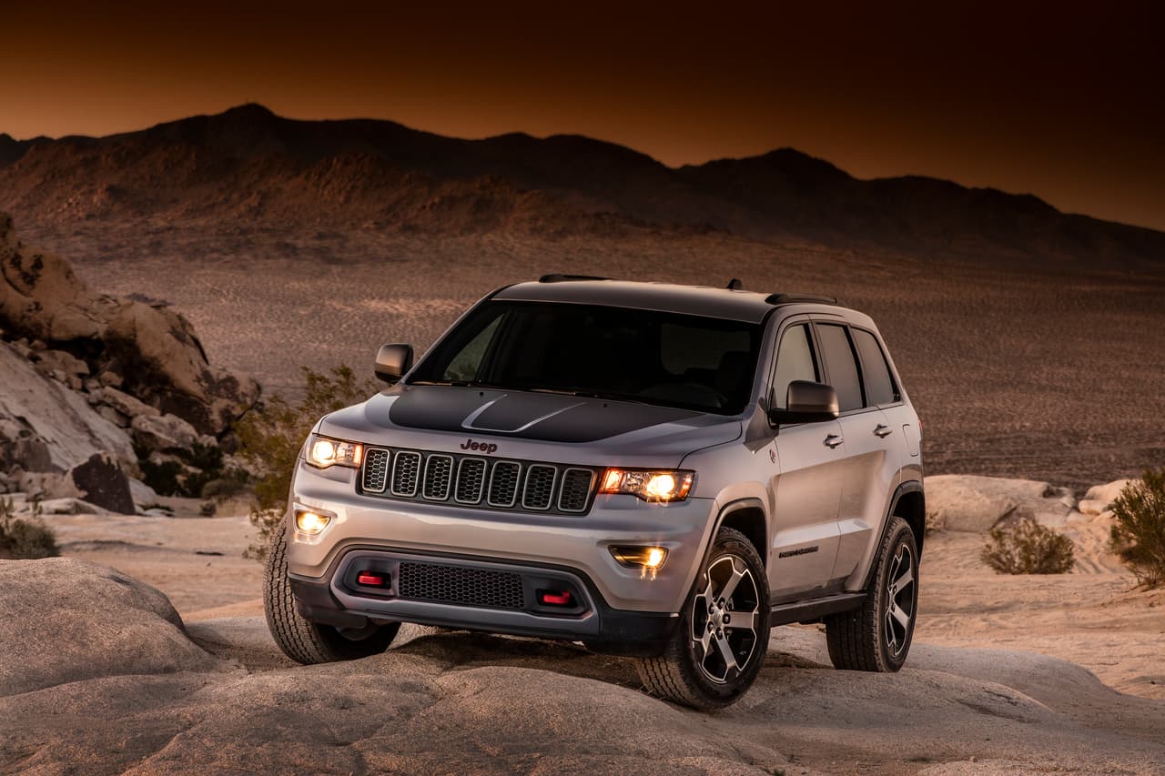 Nueva York 2016: Jeep presenta los nuevos Grand Cherokee Trailhawk y Summit 2017
