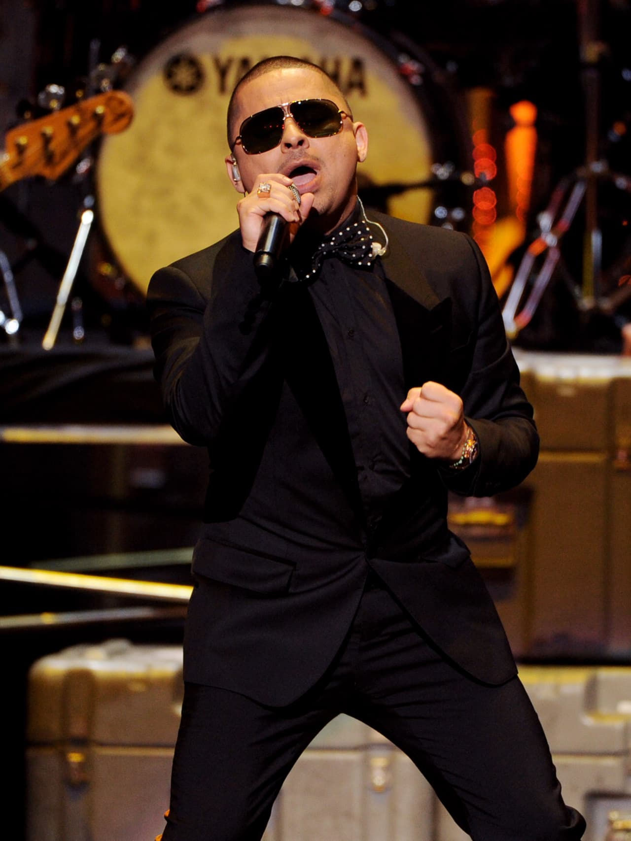 Al parecer no sólo la justicia estadounidense estaba detrás de Larry; sino que también en México era buscado.