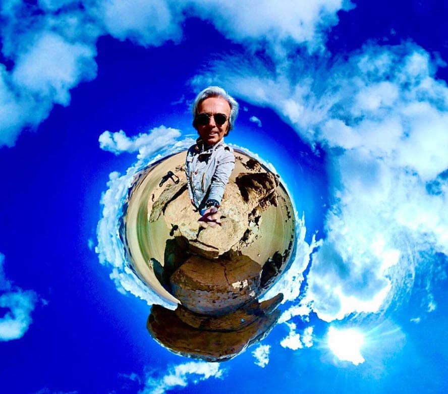 No es la primera ocasión que se intercambian mensajes cariñosos a la vista de todos. En 
<b><a href="https://www.instagram.com/p/B-g6MYknL0O/" target="_blank">otra publicación </a></b>que hizo 
<b><a href="https://www.univision.com/famosos/una-foto-con-su-hija-constanza-es-la-despedida-de-edith-gonzalez-en-instagram-con-esta-foto-con-su-hija-edith-gonzalez-se-despidio-en-instagram-fotos" target="_blank">el padrastro de Constanza Creel</a></b> el pasado viernes 3 de abril, también hubo un halago por parte de Peláez. 
<br>