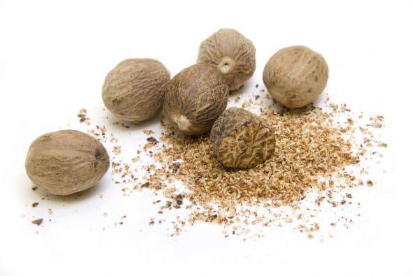 Además ½ barrita de mantequilla y 100 gramos de nuez, no olvides 2 tazas de caldo de pollo.