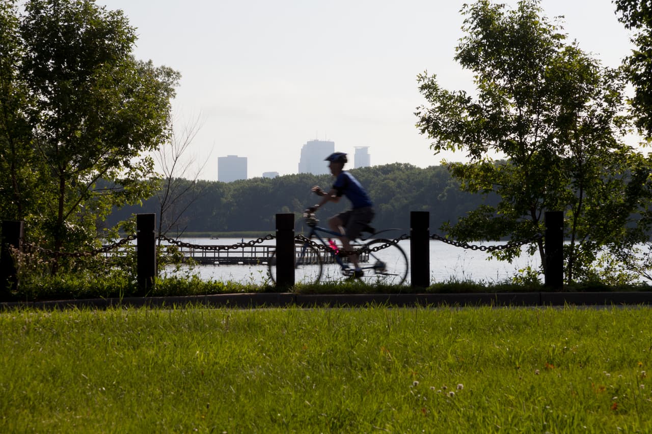Minneapolis, St. Paul y Bloomington, en Minnesota y Wisconsin, son la séptima área urbana con más ciclistas.