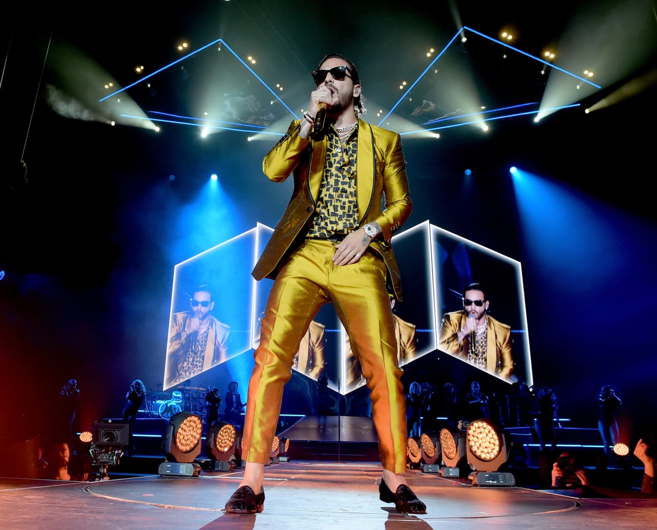 ¿Alguien más piensa que el modelo preferido de Maluma son los mocasines sin calcentines? En numerosas ocasiones lo hemos visto usarlos.