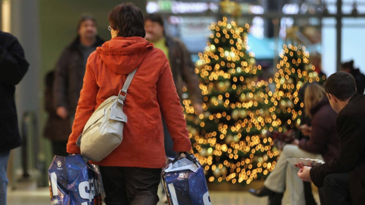 Compras "por impulso": las claves para romper esa tradición que cada Navidad nos ahoga en deudas