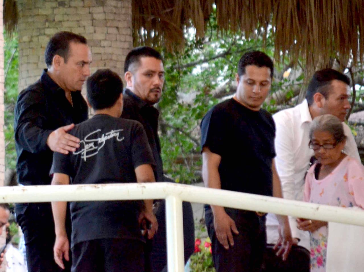 Los hermanos de Joan han asistido las actividades con toda puntualidad.