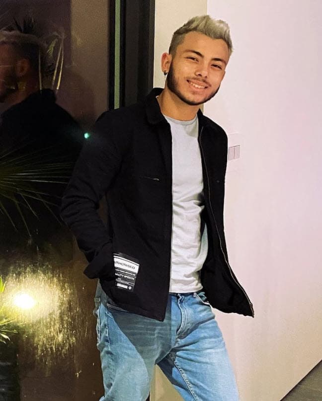 "Es como esa imagen de ahora mi hijo no va a ir al 'college', ¿qué van a decir? Entonces comprendí que 
<b>me tiene que importar tres pepinos el qué dirán</b>".
<br>