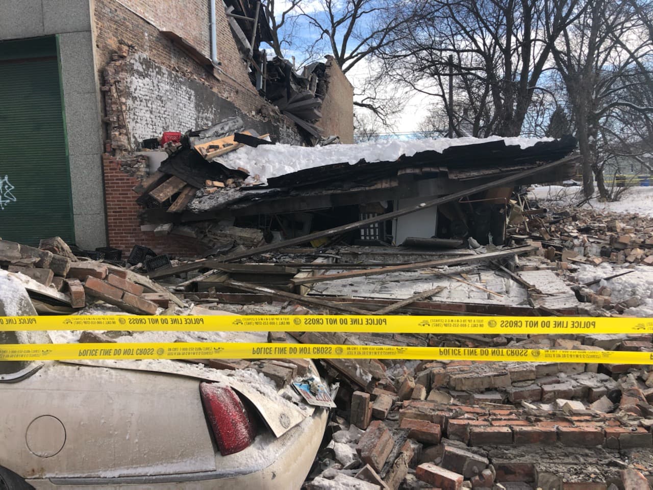 Esta estructura en ubicado en 5617 S Halsted ya pautado para demolición
<br>