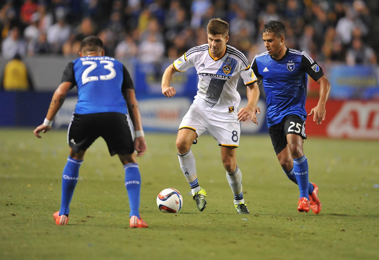 Steven Gerrard tuvo su debut en un clásico ante San Jose Earthquakes.