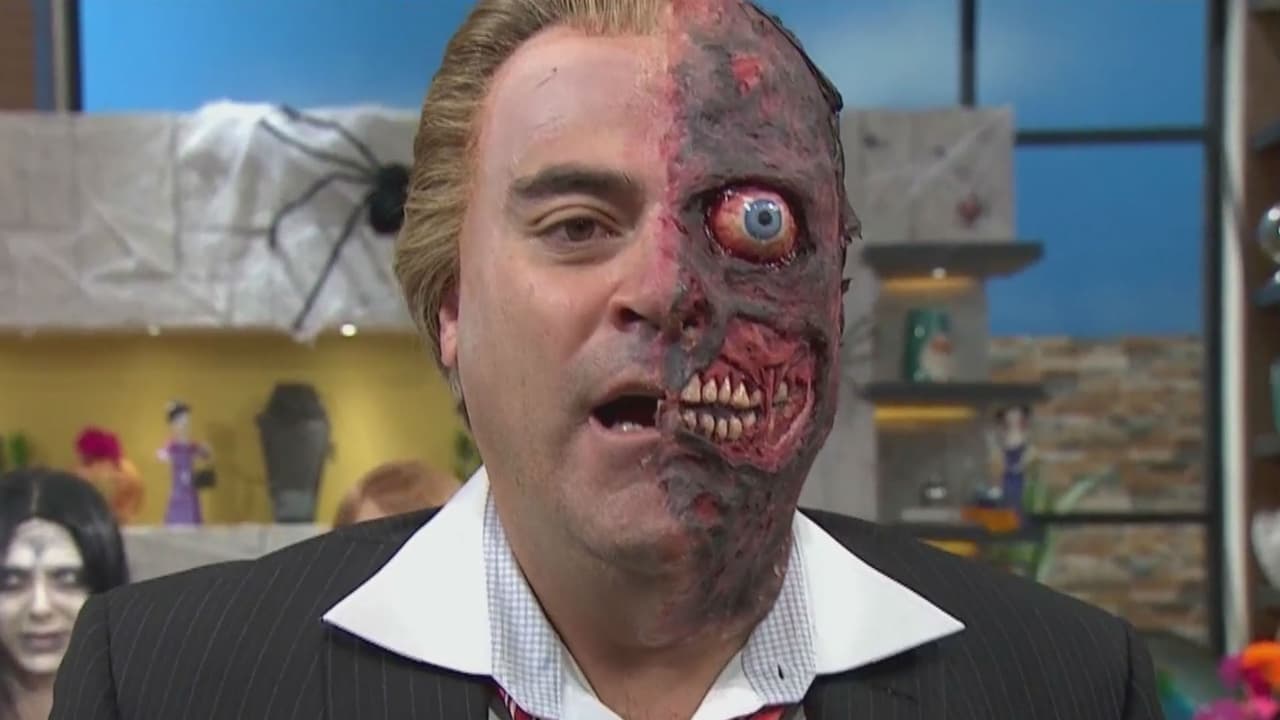 Jorge 'El Burro' Van Rankin es todo un exterminador con esta caracterización. El maquilla es simplemente impresionante.