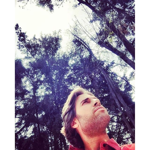 Sebastián disfruta mucho de la naturaleza.