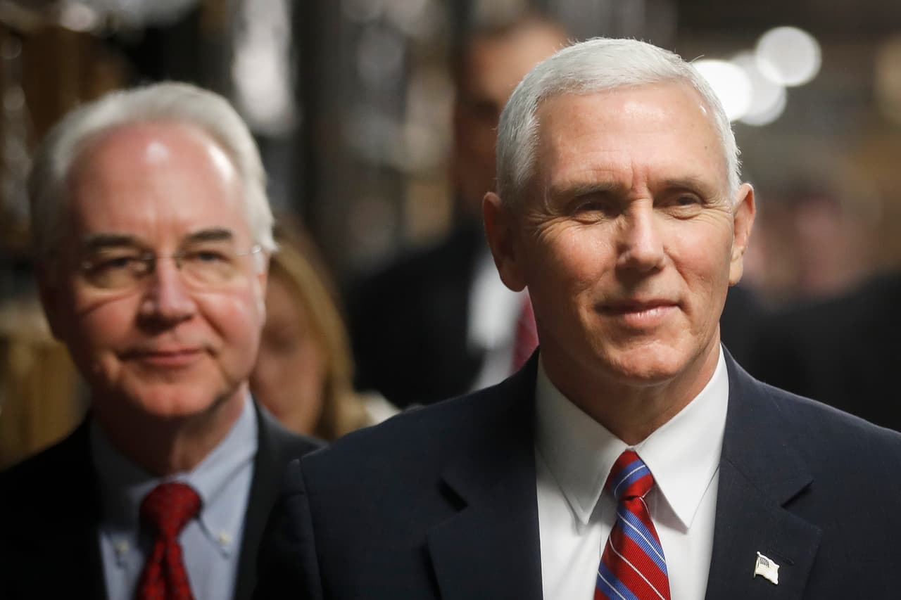 El liderazgo republicano del Senado intenta escribir un proyecto de ley de salud que podría cambiar la fórmula para casi una quinta parte de la economía de la nación.