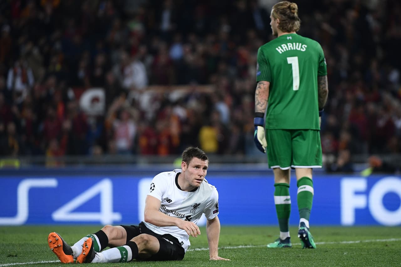 Aún así, al minuto 15 del primer tiempo, un rebote generó un autogol de James Milner para la igualdad de Roma contra Liverpool 1-1 en el partido, aún con la serie 6-3 en contra para los locales.