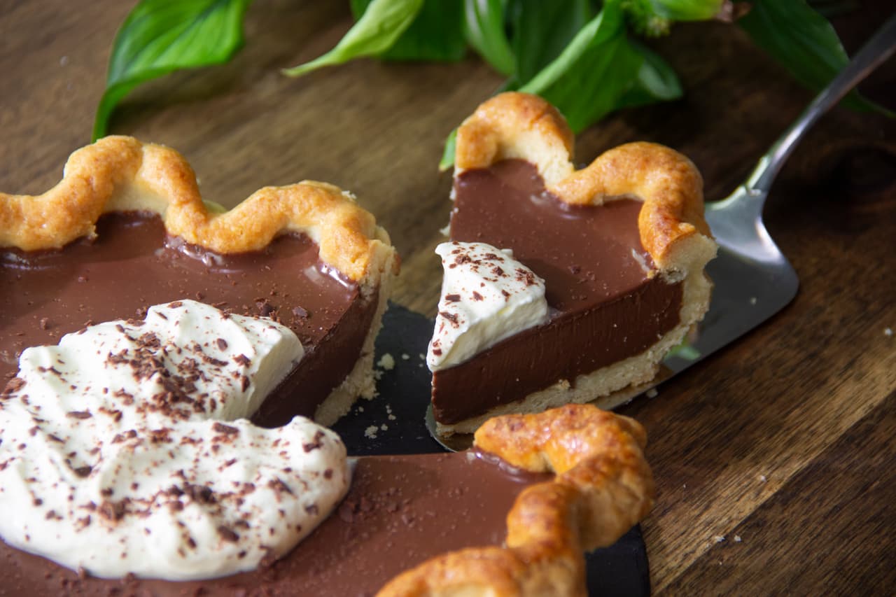 Pay de chocolate sedoso y perfecto para consentir a la familia