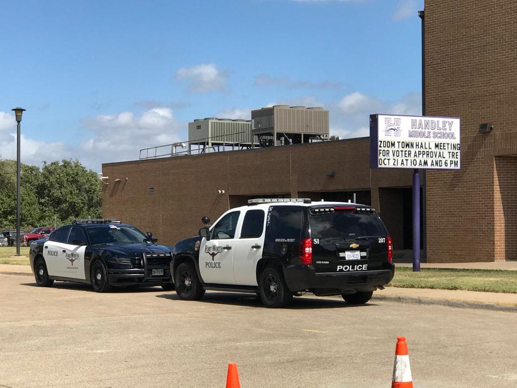 Un estudiante de 13 años es apuñalado en una escuela secundaria de la ciudad de Fort Worth