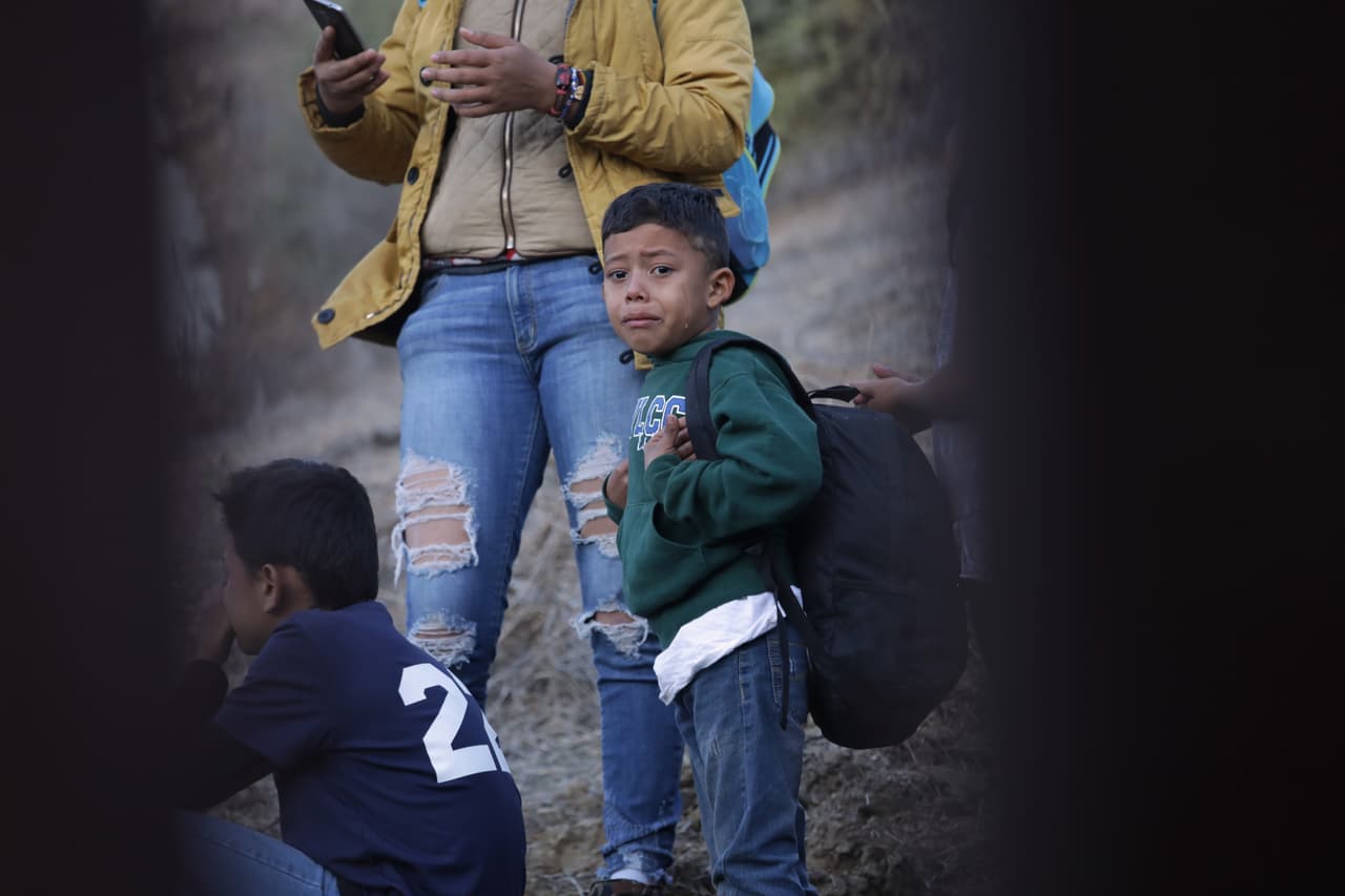 En la zona de Tijuana hay dos vallas fronterizas paralelas. En el espacio central la Patrulla Fronteriza hace sus recorridos. Allí son atrapados los migrantes que pasan ilegalmente.