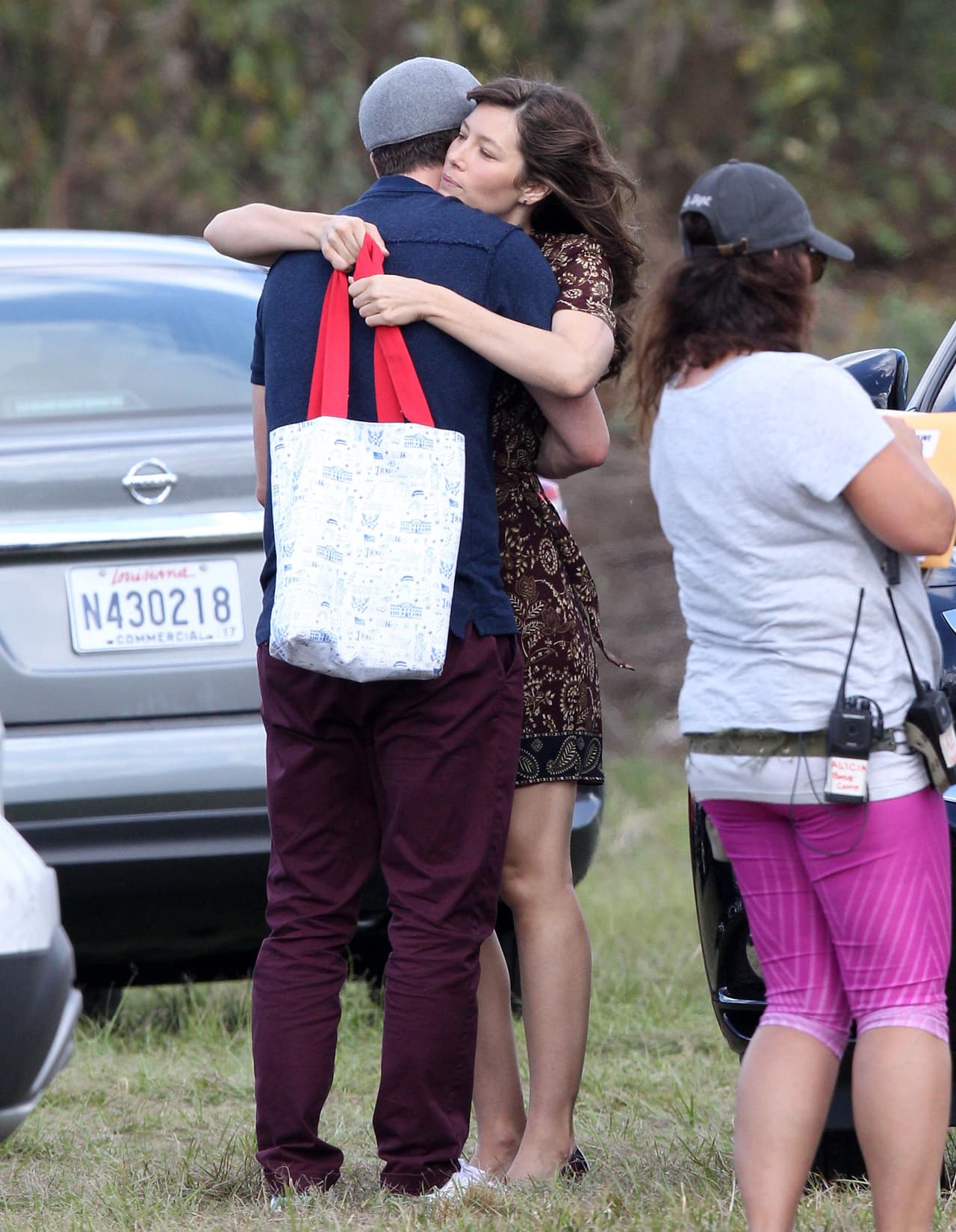 Photo © 2016 Fame Flynet USA/The Grosby Group EXCLUSIVE New Orleans, November 1, 2016. Actress Jessica Biel gets a visit from husband Justin Timberlake on the set of 'Shock And Awe'. The pair immediately began kissing and hugging before heading to her trailer.