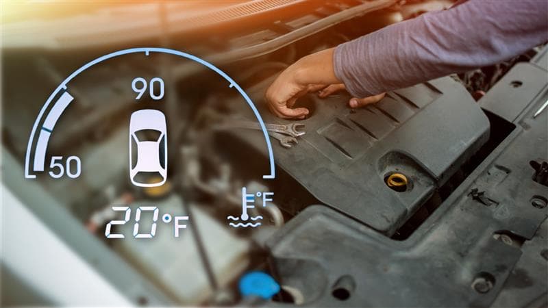 Experto automotriz explica qué revisar en el auto antes del paso del frente ártico en Houston