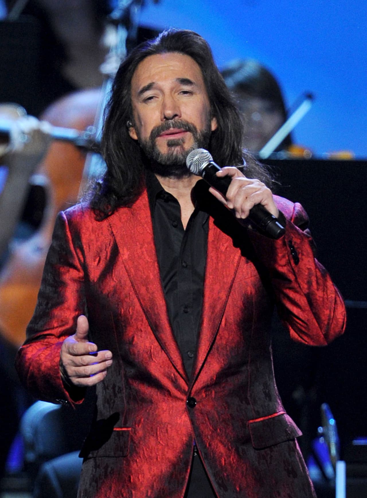 Marco Antonio Solís también ha hecho dueto con Lucero para cantarle a la Virgen del Tepeyac, además de que una de sus canciones favoritas es la de 'Morenita'.