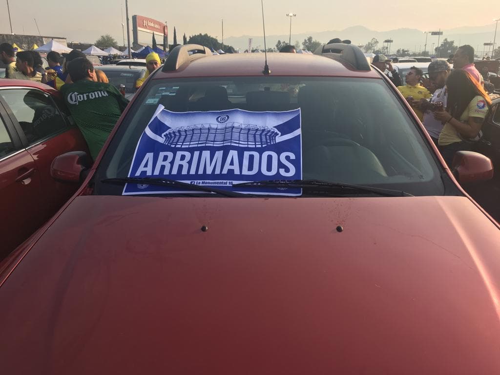 En el Estadio Azteca se vive la 
<b><a href="https://www.univision.com/deportes/futbol/liga-mx/en-vivo-final-cruz-azul-vs-america-partido-de-vuelta-apertura-2018-liga-mx" target="_blank">Final del Apertura 2018 entre Cruz Azul y América.</a></b>