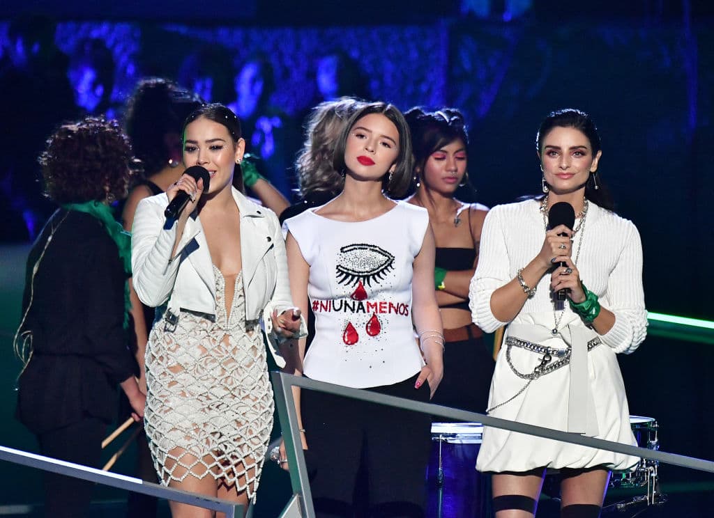 Danna Paola, Ángela Aguilar y Aislinn Derbez en los Spotify Awards 2020