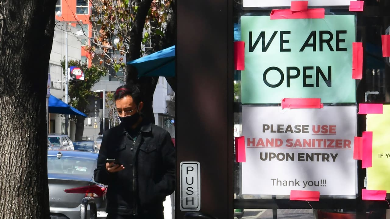 El EDD suspenderá ayuda de desempleo a quienes no estén buscando trabajo en California