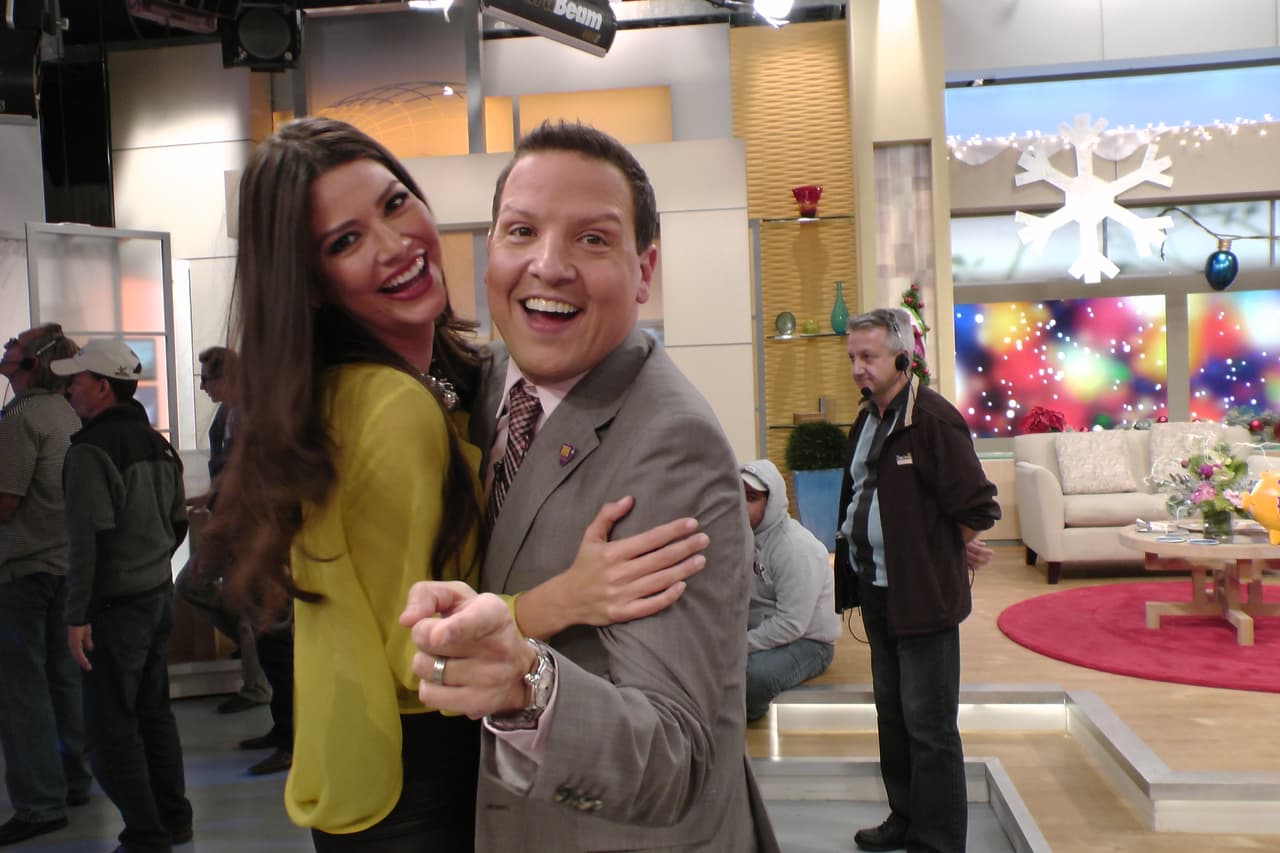 En el año 2012, Ana Patricia se unió al equipo de conductores de Despierta América y se volvió un miembro importante de nuestra familia.