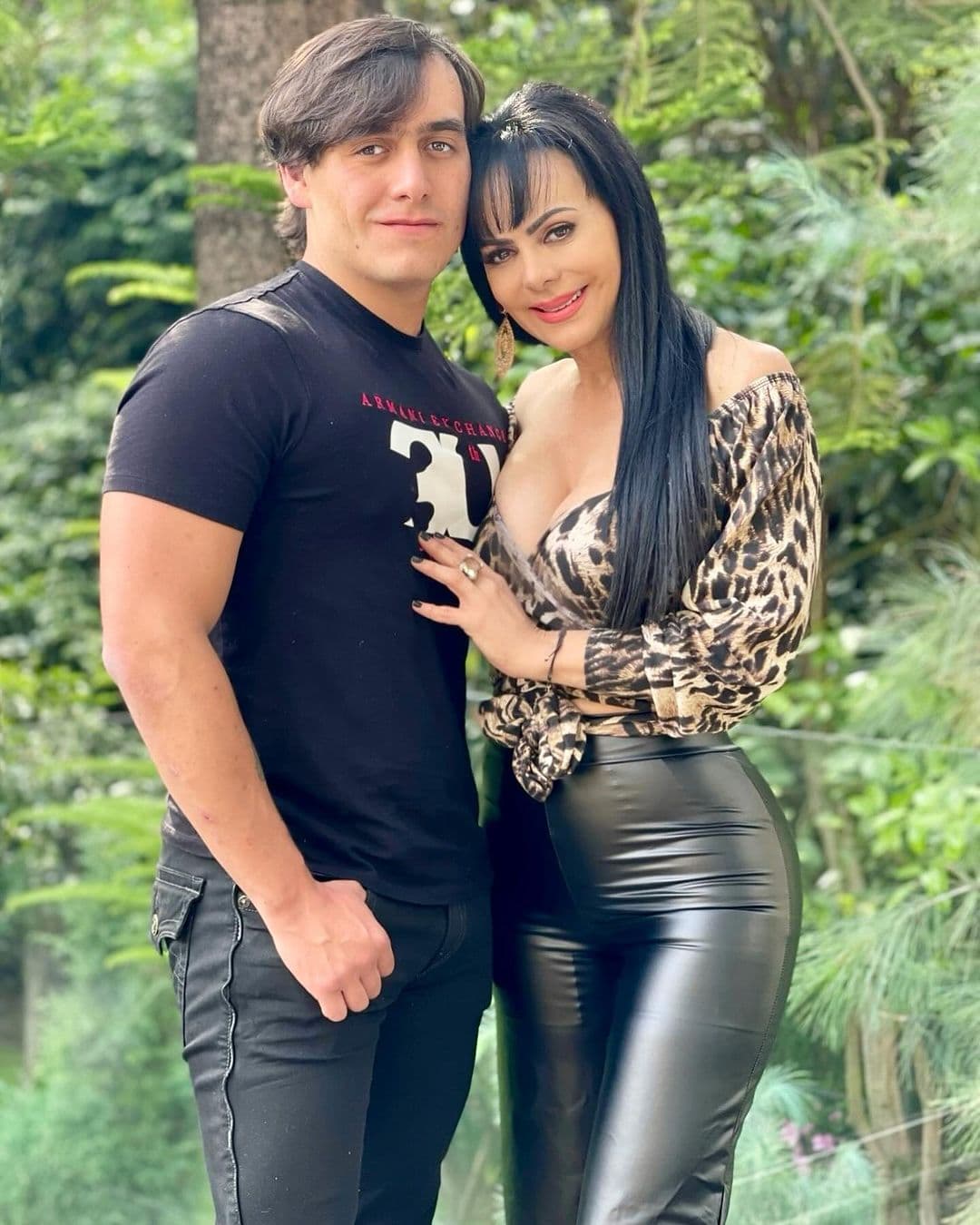 Maribel Guardia compartió esta fotografía en el aniversario luctuoso de Julián Figueroa.