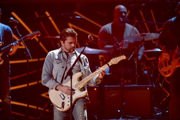 El colombiano Juanes nos hizo rockear con el tema 'Juntos'.