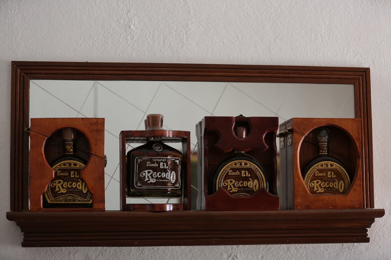 A quién no le gustaría probar un caballito con tequila El Recodo.