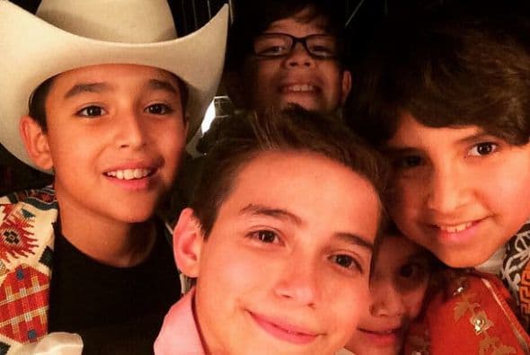 No siempre los peques hacían travesuras, también les gustaba tomarse muchas 'selfies'.