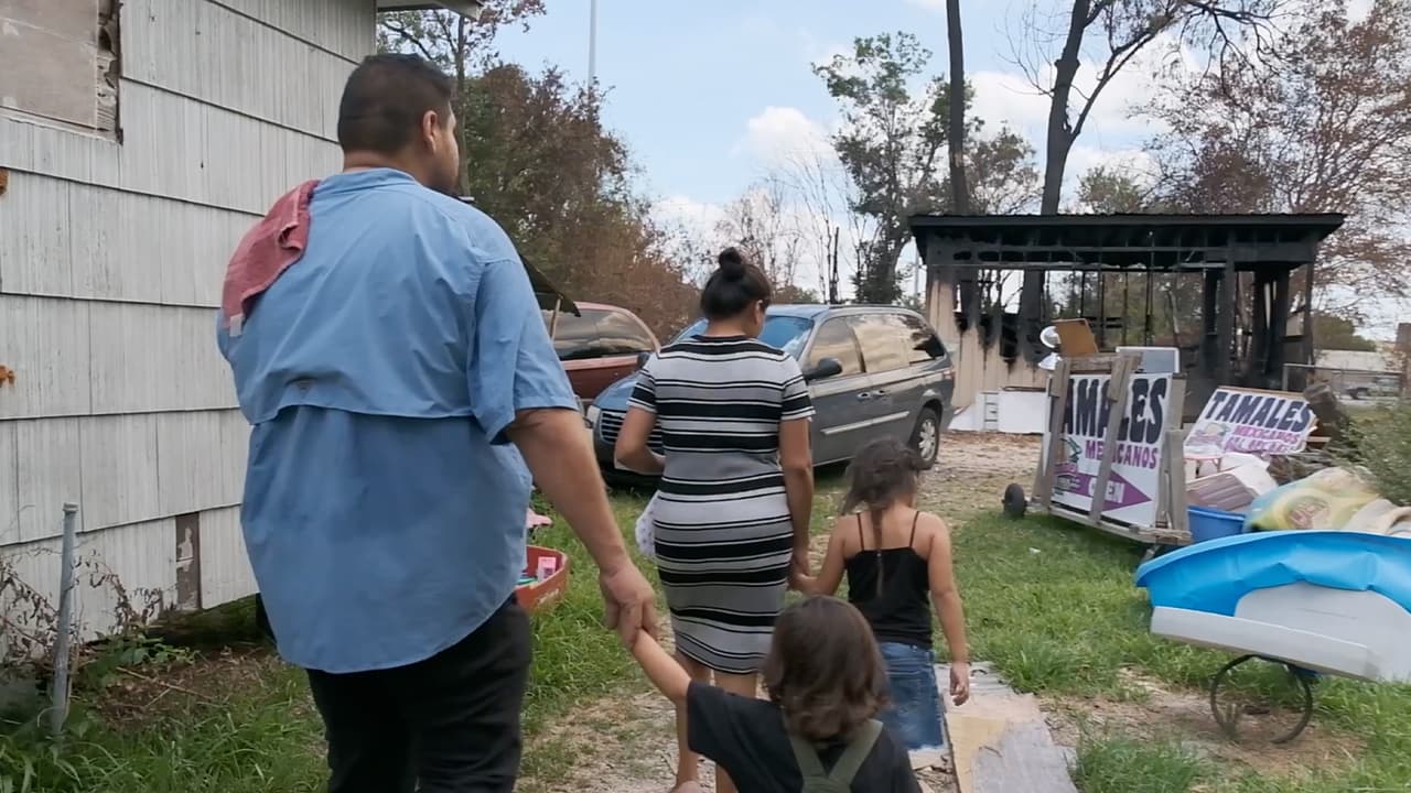 Las pérdidas para la familia fueron muchas y hoy planean comenzar otra vez. Treviño señala que sus hijas mayores también están aprendiendo a cocinar.
