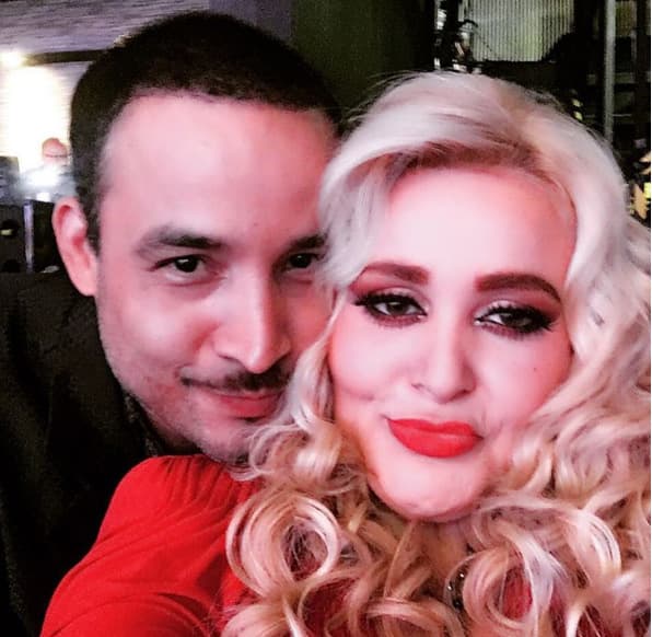 Ante el evidente cambio, la actriz confesó a la revista 
<a href="http://www.tvnotas.com.mx/">'TVNotas'</a> que sí se realizó una cirugía estética en el rostro.