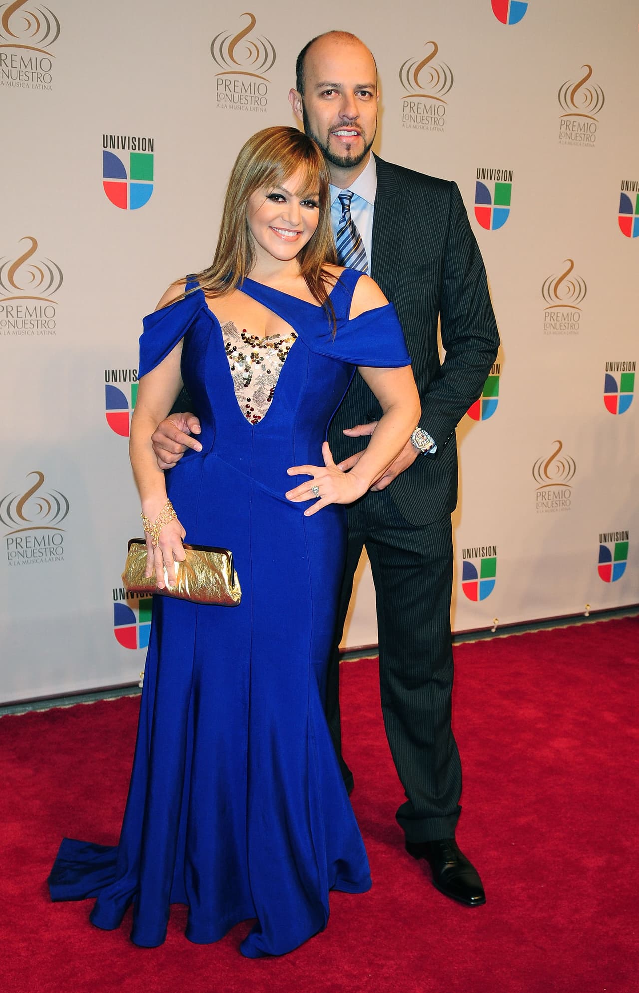 En 2010 Jenni Rivera estuvo presente en la categoría Mi artista regional mexicano favorito es…, además de Tórridos Romances, por su relación con Esteban Loaiza.