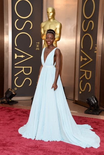 Lupita Nyong'o brilló con un vestido azul de Prada, parecía una princesa.